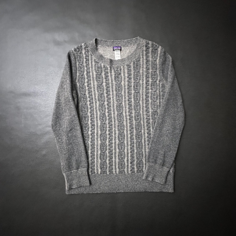 Patagonia Sweater Womens Large Gray 100% Cashmere Cable Knit Comfort Casual